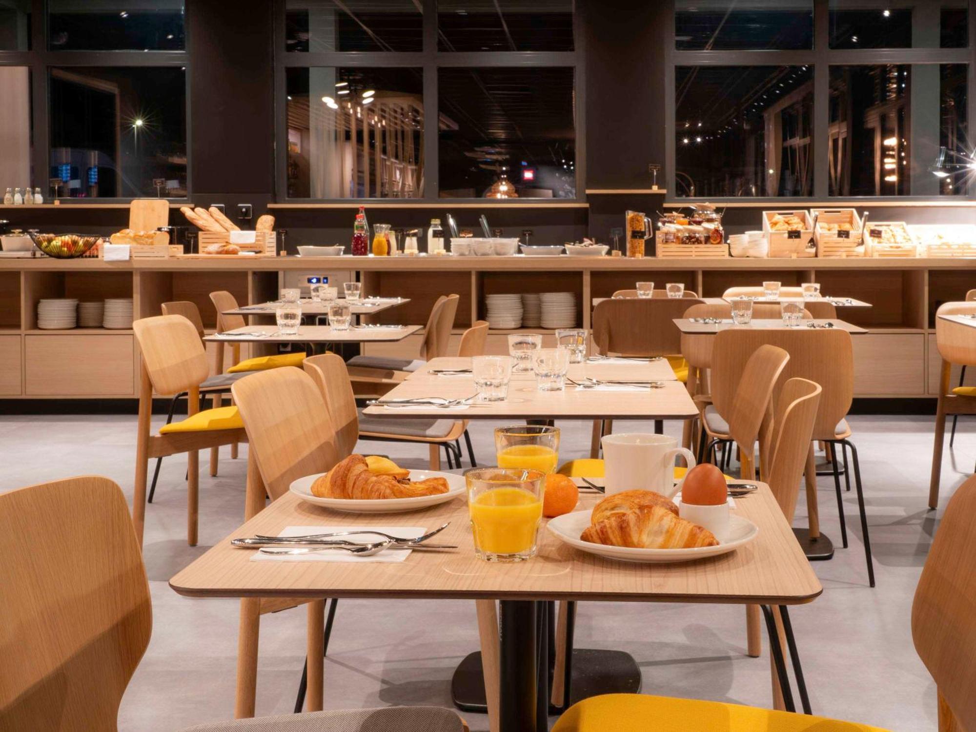 Ibis Saint Paul Trois Chateaux Εξωτερικό φωτογραφία