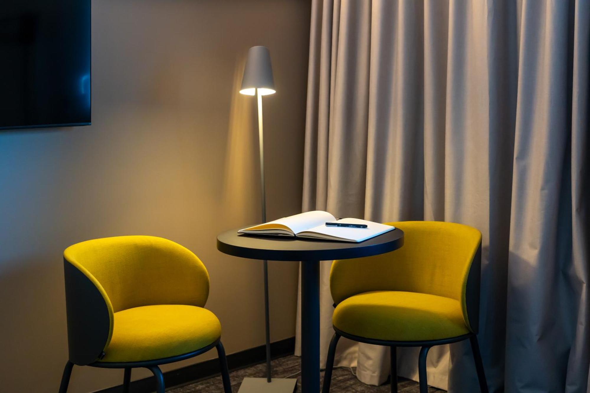 Ibis Saint Paul Trois Chateaux Εξωτερικό φωτογραφία