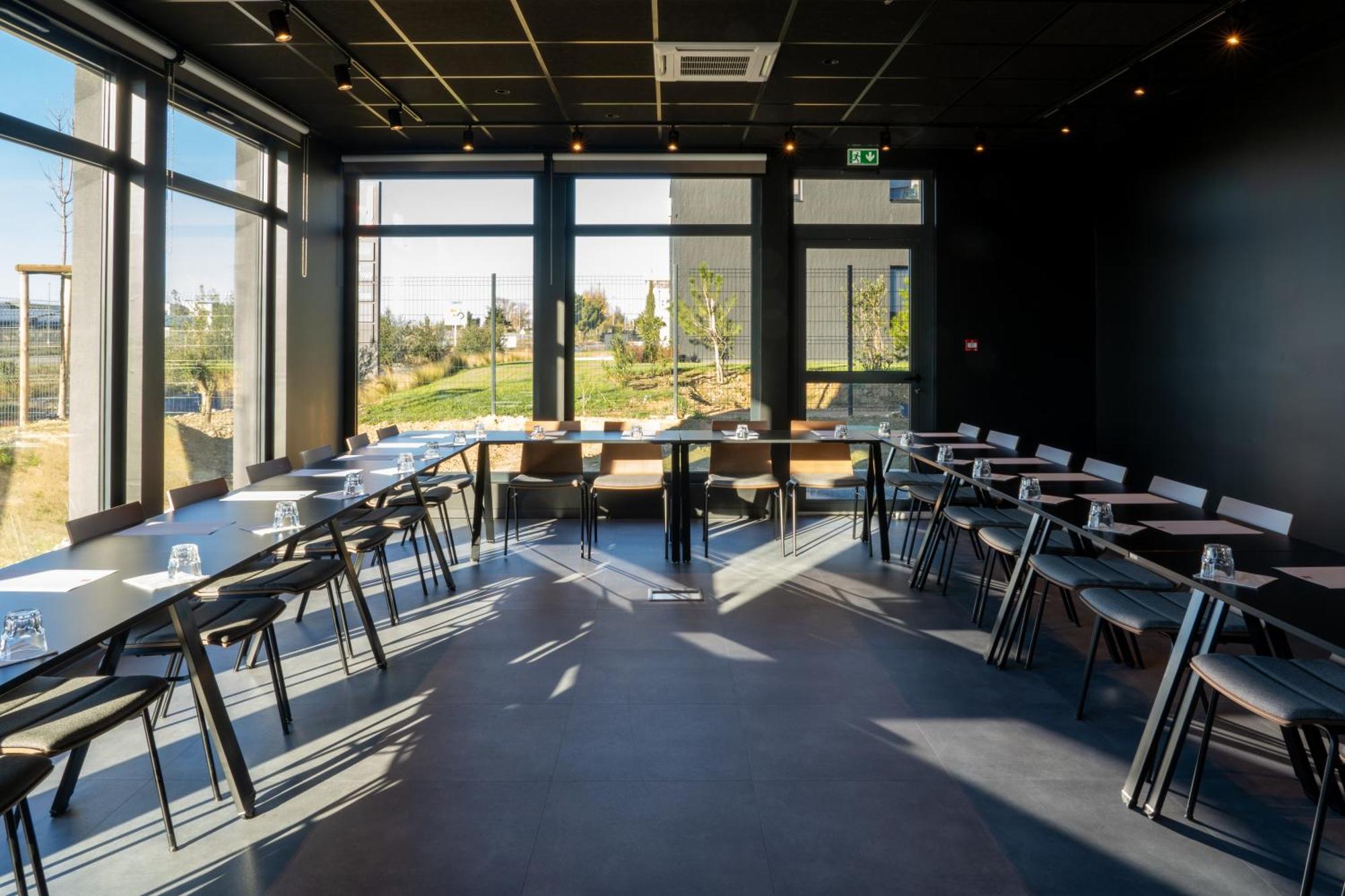 Ibis Saint Paul Trois Chateaux Εξωτερικό φωτογραφία