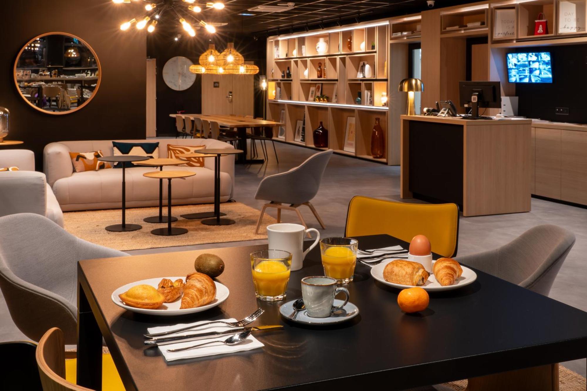 Ibis Saint Paul Trois Chateaux Εξωτερικό φωτογραφία