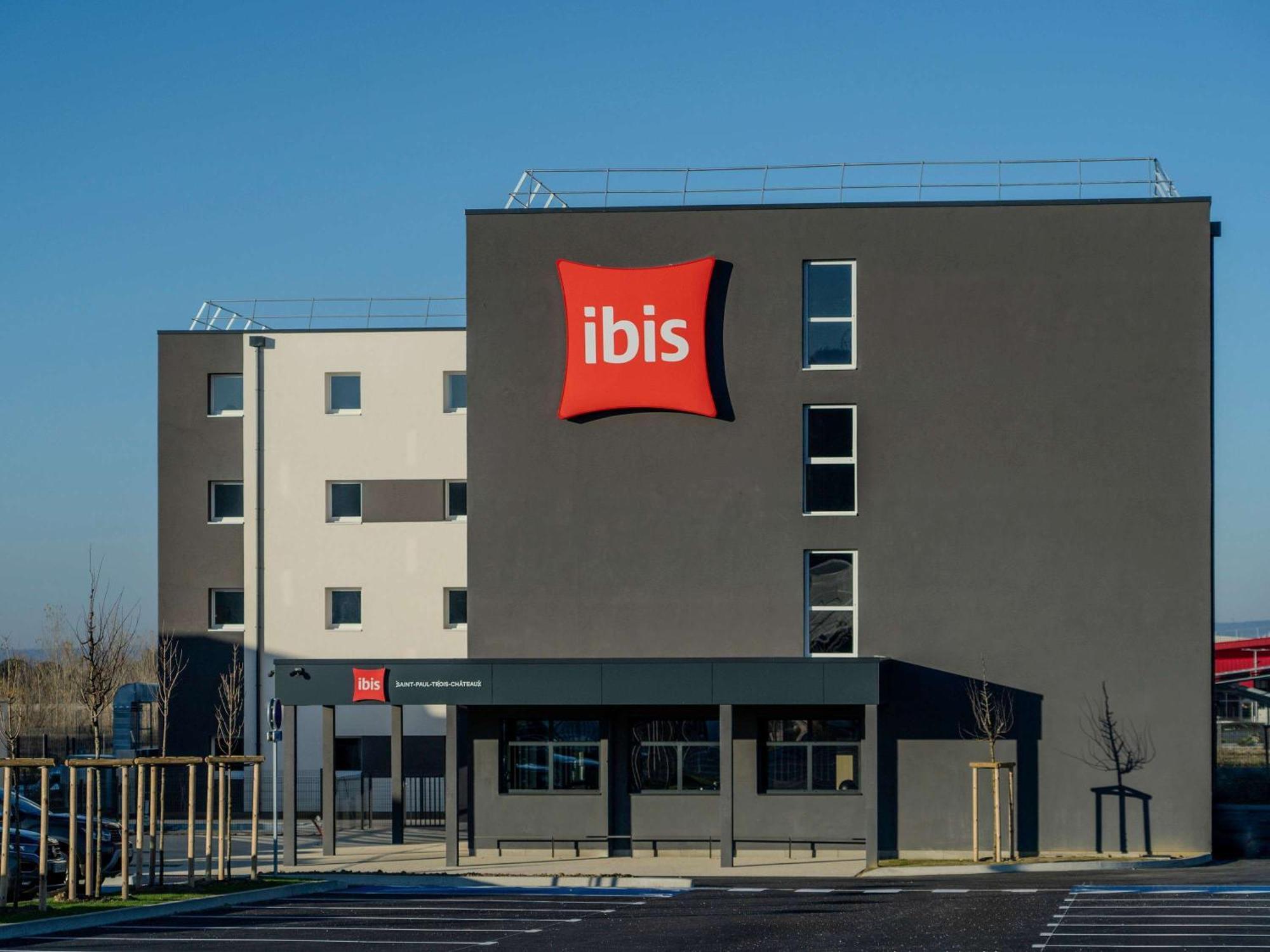 Ibis Saint Paul Trois Chateaux Εξωτερικό φωτογραφία